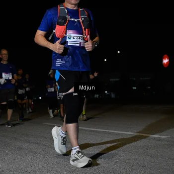 Runner Photo 7450904
