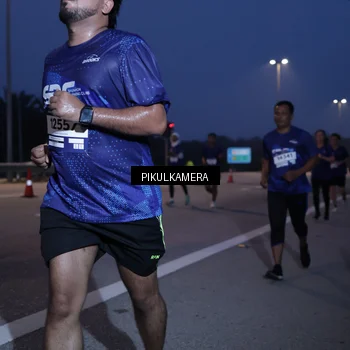 Runner Photo 7450905