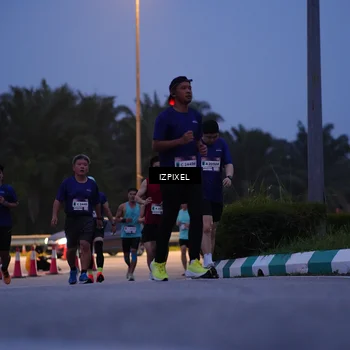 Runner Photo 7450910