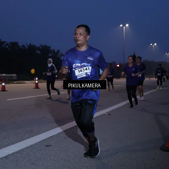 Runner Photo 7450929