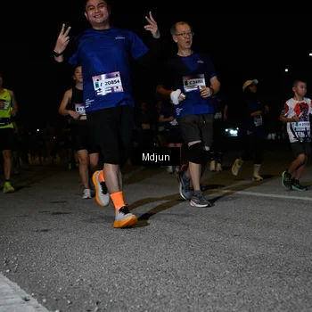 Runner Photo 7450944