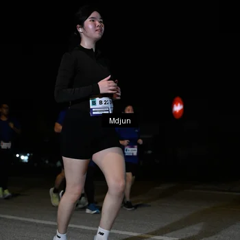 Runner Photo 7451012