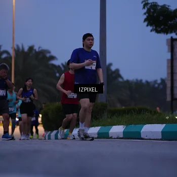 Runner Photo 7451013