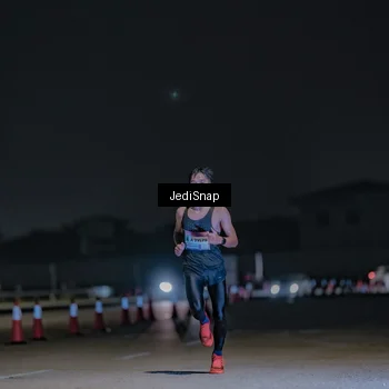 Runner Photo 7451016