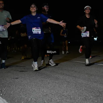 Runner Photo 7451024
