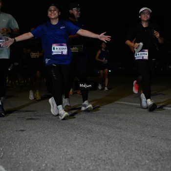 Runner Photo 7451027