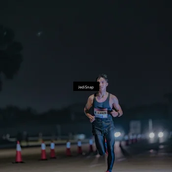 Runner Photo 7451028