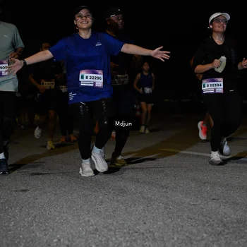 Runner Photo 7451031