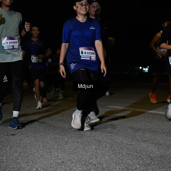Runner Photo 7451035