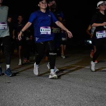 Runner Photo 7451064