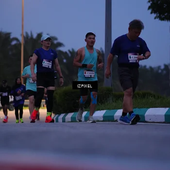 Runner Photo 7451072