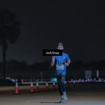 Runner Photo 7451076