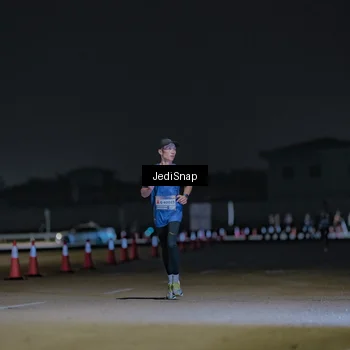 Runner Photo 7451077