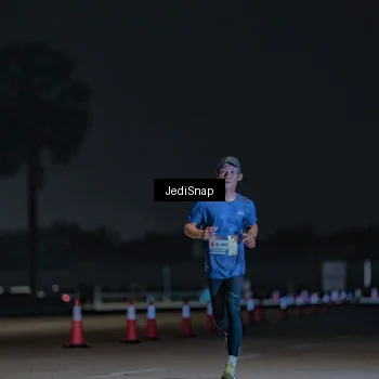 Runner Photo 7451079