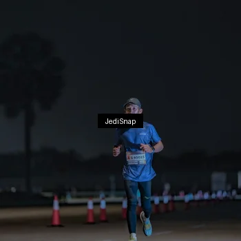 Runner Photo 7451084