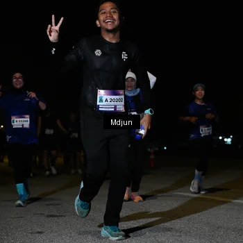 Runner Photo 7451085