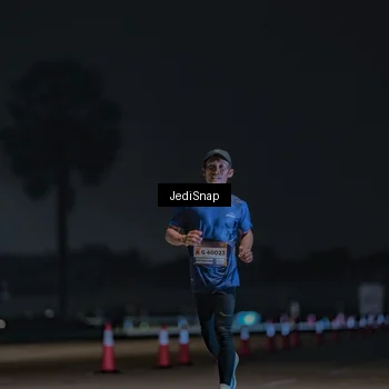 Runner Photo 7451088