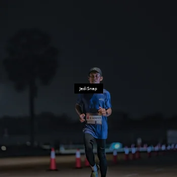 Runner Photo 7451099