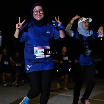 Runner Photo 7451104