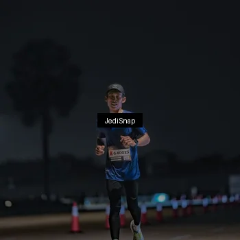 Runner Photo 7451108