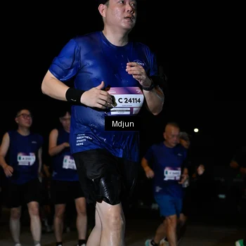 Runner Photo 7451130