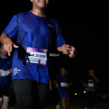 Runner Photo 7451149