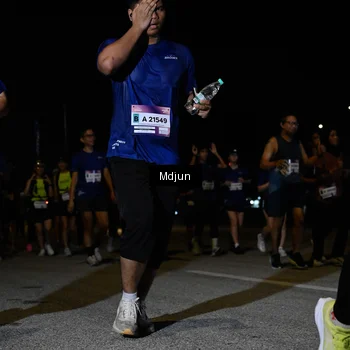 Runner Photo 7451151