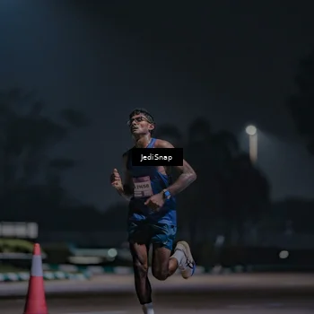 Runner Photo 7451158