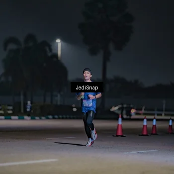 Runner Photo 7451171