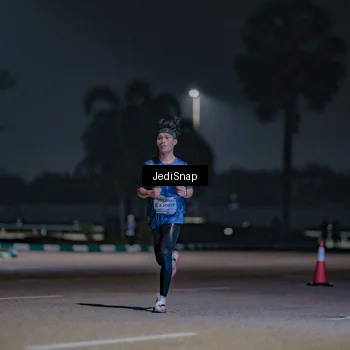 Runner Photo 7451173