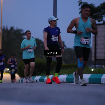 Runner Photo 7451176
