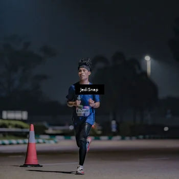Runner Photo 7451178