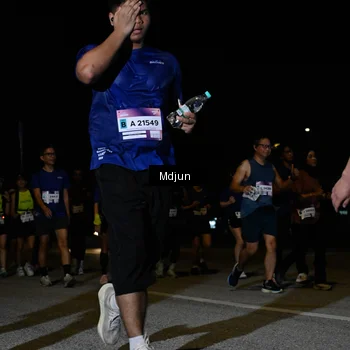 Runner Photo 7451184