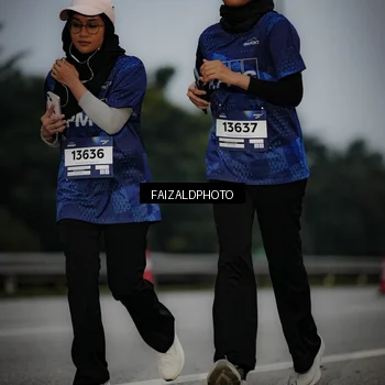 Runner Photo 7451190