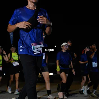 Runner Photo 7451206