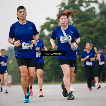 Runner Photo 7451215