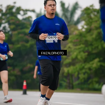 Runner Photo 7451236