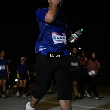 Runner Photo 7451242