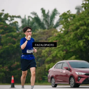 Runner Photo 7451244