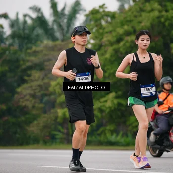 Runner Photo 7451256