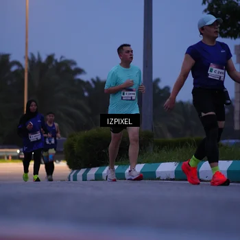 Runner Photo 7451259