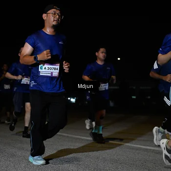 Runner Photo 7451261