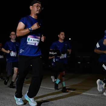 Runner Photo 7451264