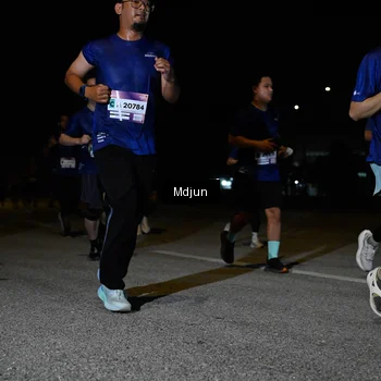 Runner Photo 7451268