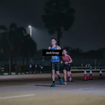 Runner Photo 7451269