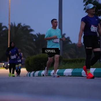 Runner Photo 7451271