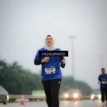 Runner Photo 7451274