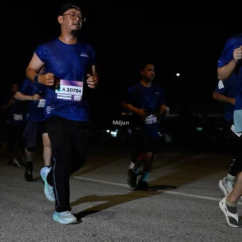 Runner Photo 7451291