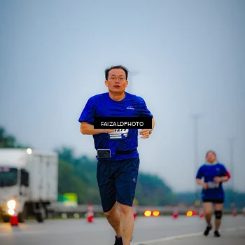 Runner Photo 7451299
