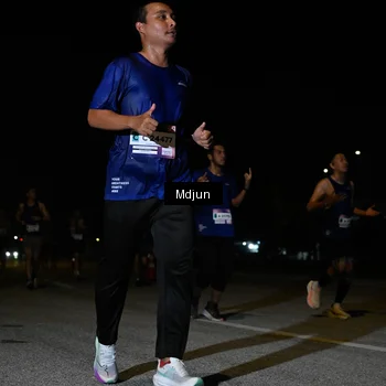 Runner Photo 7451309